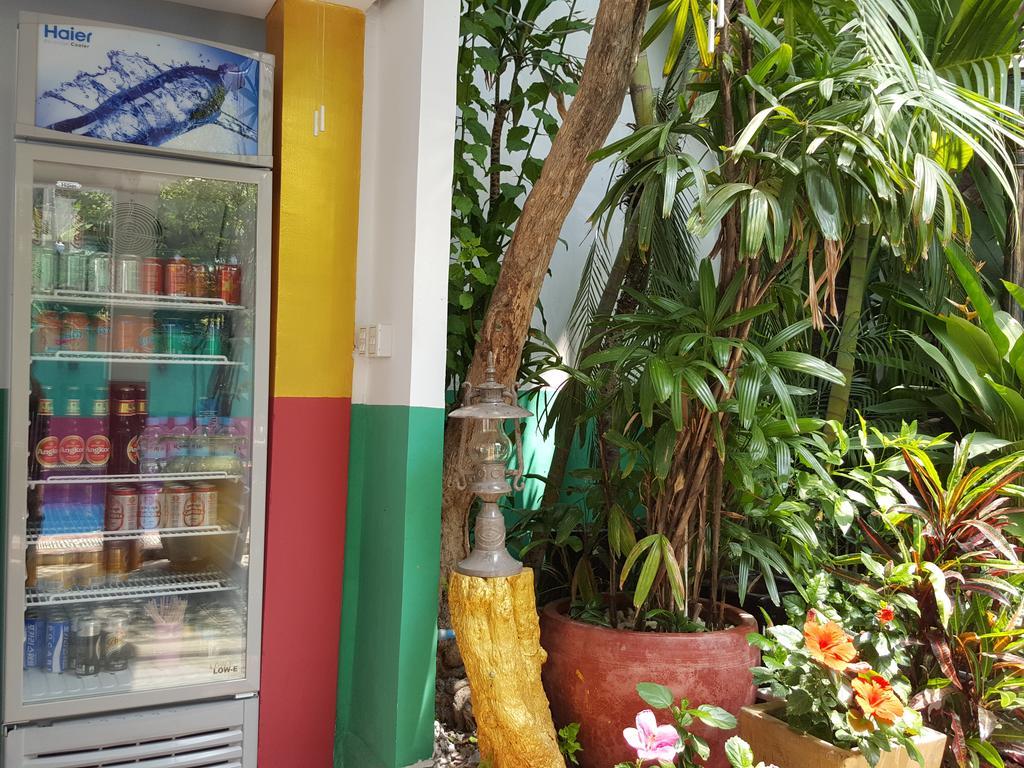 The Little Garden Boutique Hotel Phnom Penh Exterior photo