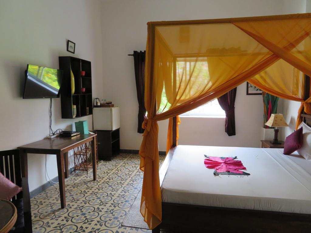 The Little Garden Boutique Hotel Phnom Penh Exterior photo