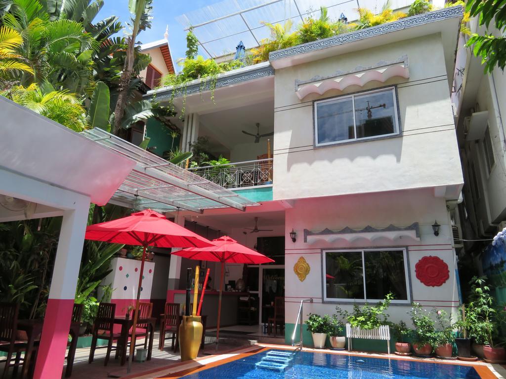 The Little Garden Boutique Hotel Phnom Penh Exterior photo